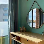 Bonito Piso Con Terraza Y Piscina, Cerca Del Mar 아파트 *